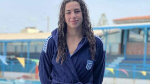 Μαρισύνη Στρατάκη: Το "χρυσό" κορίτσι από το Αρκαλοχώρι κατέρριψε Πανελλήνιο ρεκόρ 16 ετών 