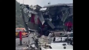 Τραγωδία στην Τουρκία: Λεωφορείο συγκρούστηκε με φορτηγό σε αυτοκινητόδρομο – 7 νεκροί και 11 τραυματίες