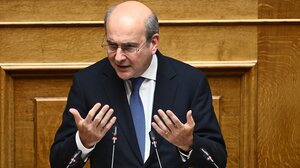 Xατζηδάκης: Το ΠΑΣΟΚ συνδυάζει την άγνοια με τη δημαγωγία