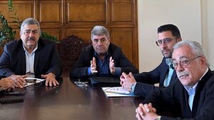 Σύσκεψη στην Αντιπεριφέρεια Χανίων για τους μετανάστες στην Αγυιά - Σταθερή η θέση για άμεση αποδέσμευση του χώρου