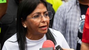 Ντέλσι Ροντρίγκες: Ο Μαδούρο είναι "ο μόνος πρόεδρος" της χώρας