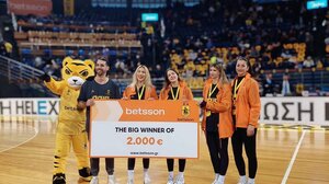 Φίλος του Άρη Betsson έβαλε σουτ από το κέντρο του γηπέδου και κέρδισε 2.000€ 