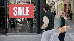 Ανοιχτά σήμερα τα καταστήματα και στο Ηράκλειο, λόγω εκπτώσεων!