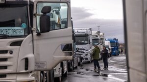 Τέλος στους αποκλεισμούς των συνόρων από Σέρβους οδηγούς φορτηγών