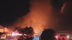 Μενίδι: Στις φλόγες εργοστάσιο πλαστικών, συναγερμός και μήνυμα 112