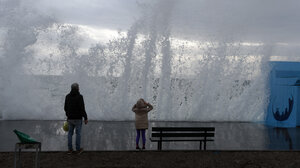Καιρός στην Κρήτη: Βροχές, σποραδικές καταιγίδες και ισχυροί νοτιάδες σήμερα