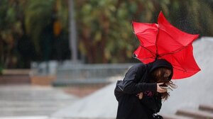 Η καταιγίδα Κριστίν σαρώνει την Πορτογαλία: Τους πέντε έφτασαν οι νεκροί