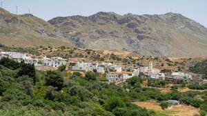 Κεραμές: Ένας παραδοσιακός οικισμός με νησιωτική αρχιτεκτονική