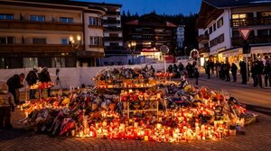 Οργή στην Ελβετία για την τραγωδία στο Κραν Μοντανά: "Γιατί το ζευγάρι ιδιοκτητών του μπαρ είναι ελεύθερο;"