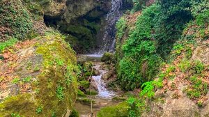 Καταρράκτες, ιστορία και φύση: Κυριακάτικη εξόρμηση για μικρούς και μεγάλους