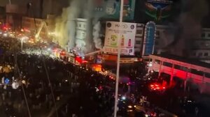 Πυρκαγιά σε εμπορικό κέντρο στο Πακιστάν - Τουλάχιστον 21 νεκροί