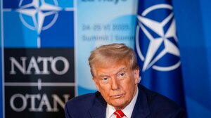 ΗΠΑ: Ο Τραμπ φτάνει στο Νταβός με σκοπό να αποκτήσει τη Γροιλανδία - Ανοιχτή σύγκρουση με την Ευρώπη και το... NATO