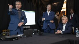 Η επιχείρηση των ΗΠΑ στη Βενεζουέλα: Πρόβες σύλληψης, μακέτες καταφυγίων και η απέλπιδα προσπάθεια Μαδούρο να μπει σε κλωβό ασφαλείας