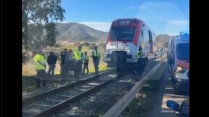 Νέο σιδηροδρομικό ατύχημα στην Ισπανία: Σύγκρουση τρένου με γερανοφόρο 