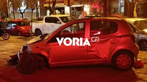 Μεθυσμένη οδηγός έπεσε πάνω σε 15 σταθμευμένα αυτοκίνητα, κατάστημα και περίπτερο