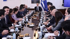 Επιστολική ψήφος στις εθνικές εκλογές του 2027 για τους Έλληνες του εξωτερικού