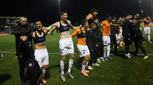 ΟΦΗ: Η τρομερή παρακάμερα από τη Λιβαδειά - Όσα δεν είδατε στην επική πρόκριση στον τελικό