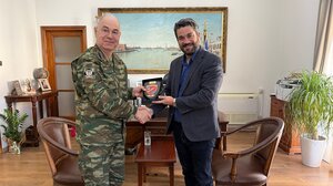 Χανιά: Στον Δήμαρχο ο νέος Διοικητής του Πεδίου Βολής Κρήτης, Υποστράτηγος Νικόλαος Δημητράκος