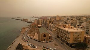 Η αφρικανική σκόνη επιστρέφει στην Κρήτη: Προειδοποίηση από το AtmoHub