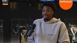 Αντετοκούνμπο: «Θέλω να πάρω ένα τρόπαιο με τον Άρη Betsson - Το σχόλιο του Γιάννη που με πλήγωσε και με άλλαξε» (vid)