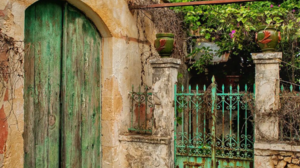 Βάμος: Το χωριό ορόσημο στους πρόποδες των Λευκών Ορέων