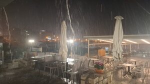 "Ανοιξαν" οι ουρανοί στο Ηράκλειο - Βίντεο