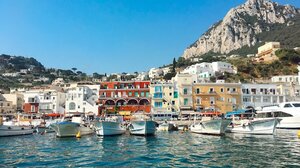 Ιταλία: Το Κάπρι επιβάλλει κανόνες στα γκρουπ των τουριστών από το επόμενο καλοκαίρι