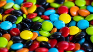 Έκθεση-βόμβα: Ανιχνεύθηκε αρσενικό σε δεκάδες δημοφιλείς καραμέλες στις ΗΠΑ