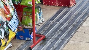 Όταν οι διαβάσεις των τυφλών μετατρέπονται σε παγίδες από ανθρώπους χωρίς ενσυναίσθηση