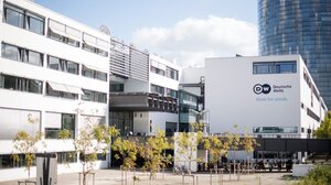 Σίγησε η ελληνική φωνή της Deutsche Welle