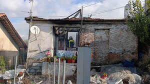 Φωτιά σε οικία στην Ακροποταμιά – Στο νοσοκομείο ηλικιωμένος