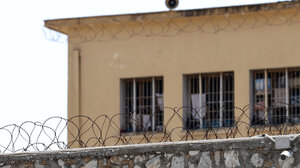 Φυλακές Ν. Αλικαρνασσού: βρήκαν κινητά σε εγκλείστους