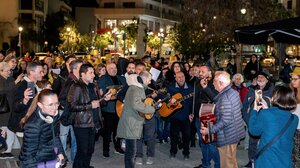 Ρέθυμνο: Οι ρομαντικές καντάδες αναβίωσαν στην παλιά πόλη!
