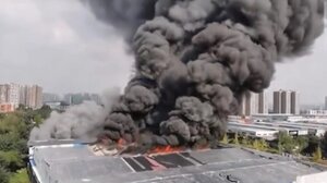 Κίνα: Εργάτης έβαλε φωτιά σε αποθήκη εργοστασίου γιατί ήταν απλήρωτος για 5 ημέρες