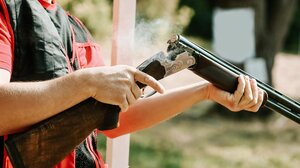 Από το κυνήγι… στο χειρουργείο: Σοβαρός τραυματισμός κυνηγού στην Εύβοια