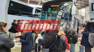 Πάτρα: Το δρόμο της επιστροφής παίρνουν χιλιάδες καρναβαλιστές - Το αδιαχώρητο στα ΚΤΕΛ