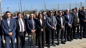 Μάξιμος Σενετάκης: Τιμή στους πεσόντες αστυνομικούς