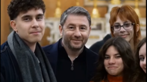 Νίκος Ανδρουλάκης: «Κάτω Ιταλία: twelve points» - «Ήχοι της Magna Graecia» στο νέο βίντεο του προέδρου του ΠΑΣΟΚ στο TikTok 