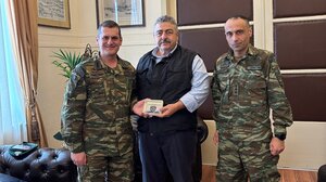 Συνάντηση Αντιπεριφερειάρχη Χανίων με τη Διοίκηση της 1ης Ταξιαρχίας Καταδρομών Αλεξιπτωτιστών