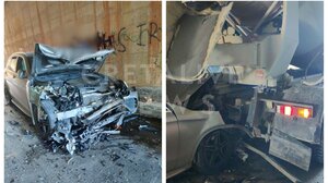 Τροχαίο στην έξοδο της Σταλίδας - Αυτοκίνητο "καρφώθηκε" πίσω από φορτηγό