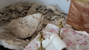 Αθεόφοβοι γκρέμισαν την Αγία Τράπεζα ψάχνοντας για λίρες! - Δείτε φωτογραφίες