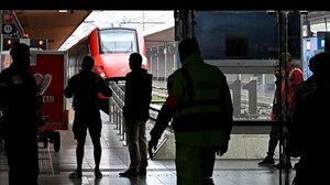 Η ιταλική αστυνομία ερευνά την πιθανότητα σαμποτάζ στο σιδηροδρομικό δίκτυο