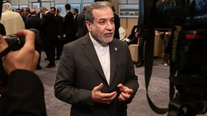 Πυρηνικό πρόγραμμα - Ο Ιρανός ΥΠΕΞ θα συναντηθεί σήμερα με τον διευθυντή του ΔΟΑΕ