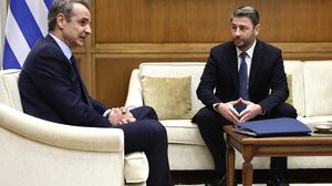 Βουλή: Τι θα συζητήσουν σήμερα Μητσοτάκης και Ανδρουλάκης