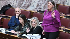 Σφοδρή σύγκρουση και βαρύτατοι χαρακτηρισμοί στη Βουλή μεταξύ Κωνσταντοπούλου, Λαζαρίδη και Μαρκόπουλου