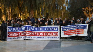 Το Ηράκλειο φώναξε «όχι» στον πόλεμο! Μαζική συμμετοχή στο αντιπολεμικό συλλαλητήριο 