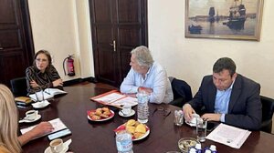 Συνάντηση στην Αποκεντρωμένη Διοίκηση Κρήτης με Δήμους Σητείας και Αγίου Νικολάου για τη λειτουργία των Υπηρεσιών Δόμησης