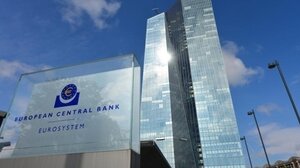 ΕΚΤ: Πόσο θα πληγεί η ευρωζώνη αν το πετρέλαιο ανέβει στα 130 δολάρια
