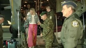 Επέστρεψαν 91 Έλληνες από το Άμπου Ντάμπι