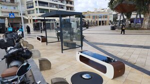 Δώδεκα νέες «έξυπνες» ηλιακές στάσεις λεωφορείων στο Ηράκλειο